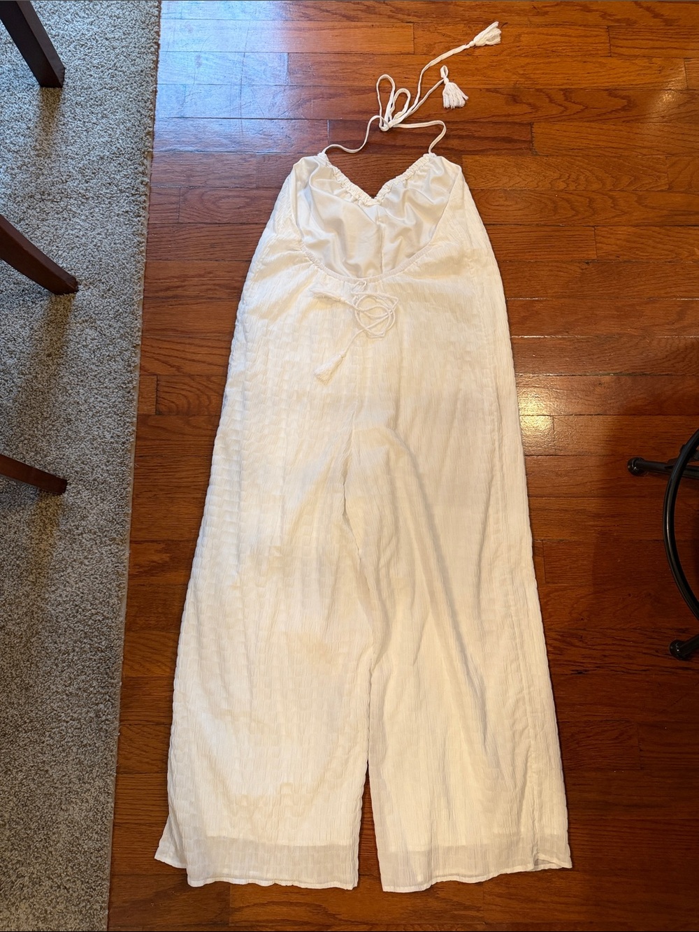 White Textured halter Wide-Leg Jumpsuit - Picture 4 of 4